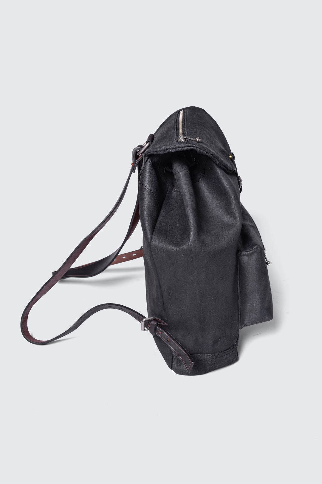 ACV-BG04RO ROUGHOUT BACKPACK – ADDICT CLOTHES