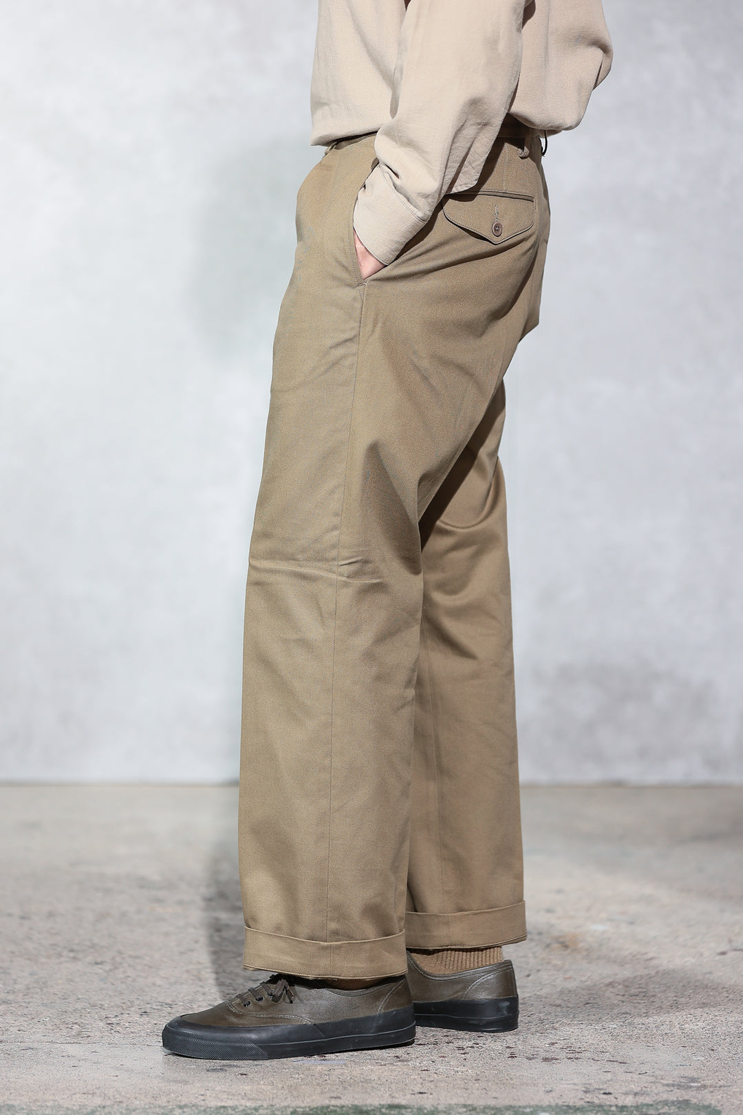 ACV-TR02TW SINGLE PLEATED COTTON TWILL TROUSERS – ADDICT CLOTHES