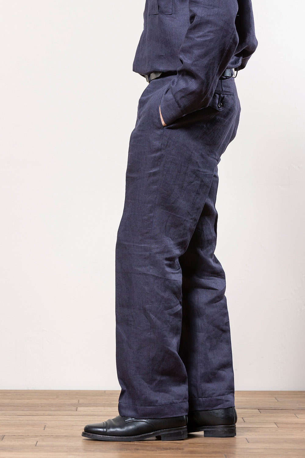 ACV-TR02LN SINGLE PLEATED LINEN TWILL TROUSERS – ADDICT CLOTHES